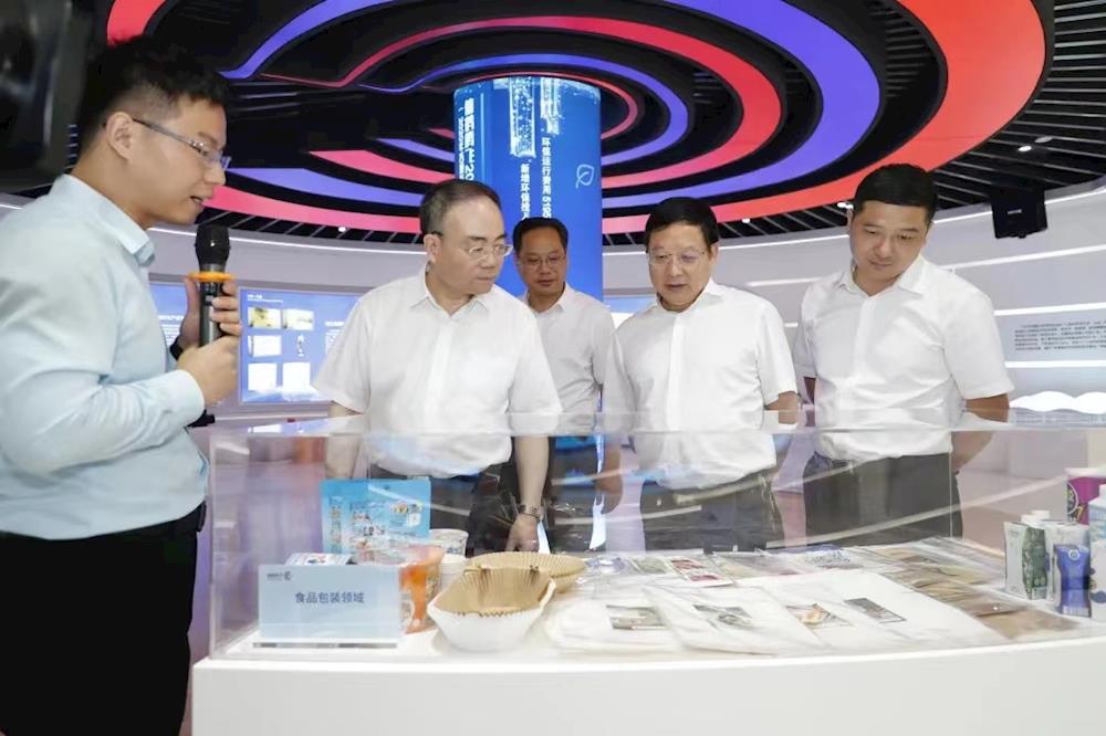 136d0c57c7b04744aba4d6f32a71b1a0.jpg 136d0c57c7b04744aba4d6f32a71b1a0.jpg