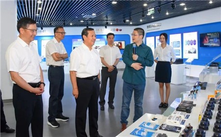 廉毅敏在湖州调研：全面推进“两新”深度融合 持续激发创新浙江建设活力