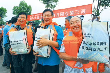 用行动感召市民