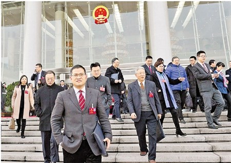 踏上履职新征程