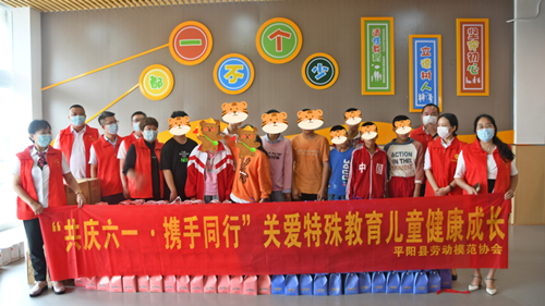 1873a1424a1646e0b2a67d1c7a61da1d.png