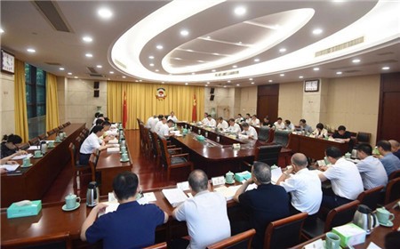 省政协党组理论学习中心组举行习近平党建思想专题学习会  廉毅敏主持并讲话