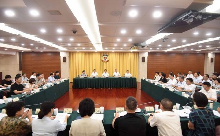 省政协举行民生协商会  围绕提升小区物业管理服务水平协商议政
