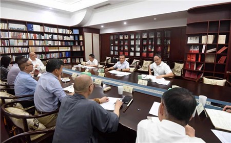 省政协习近平新时代中国特色社会主义思想学习座谈小组召开第三季度学习座谈会廉毅敏参加