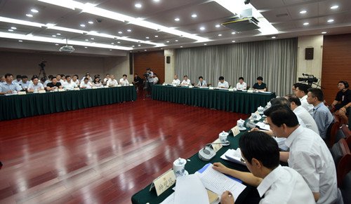 68fedc8316f44be7a1e2af1100fb17ed.jpg