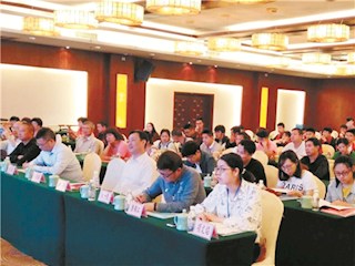 送科技下乡