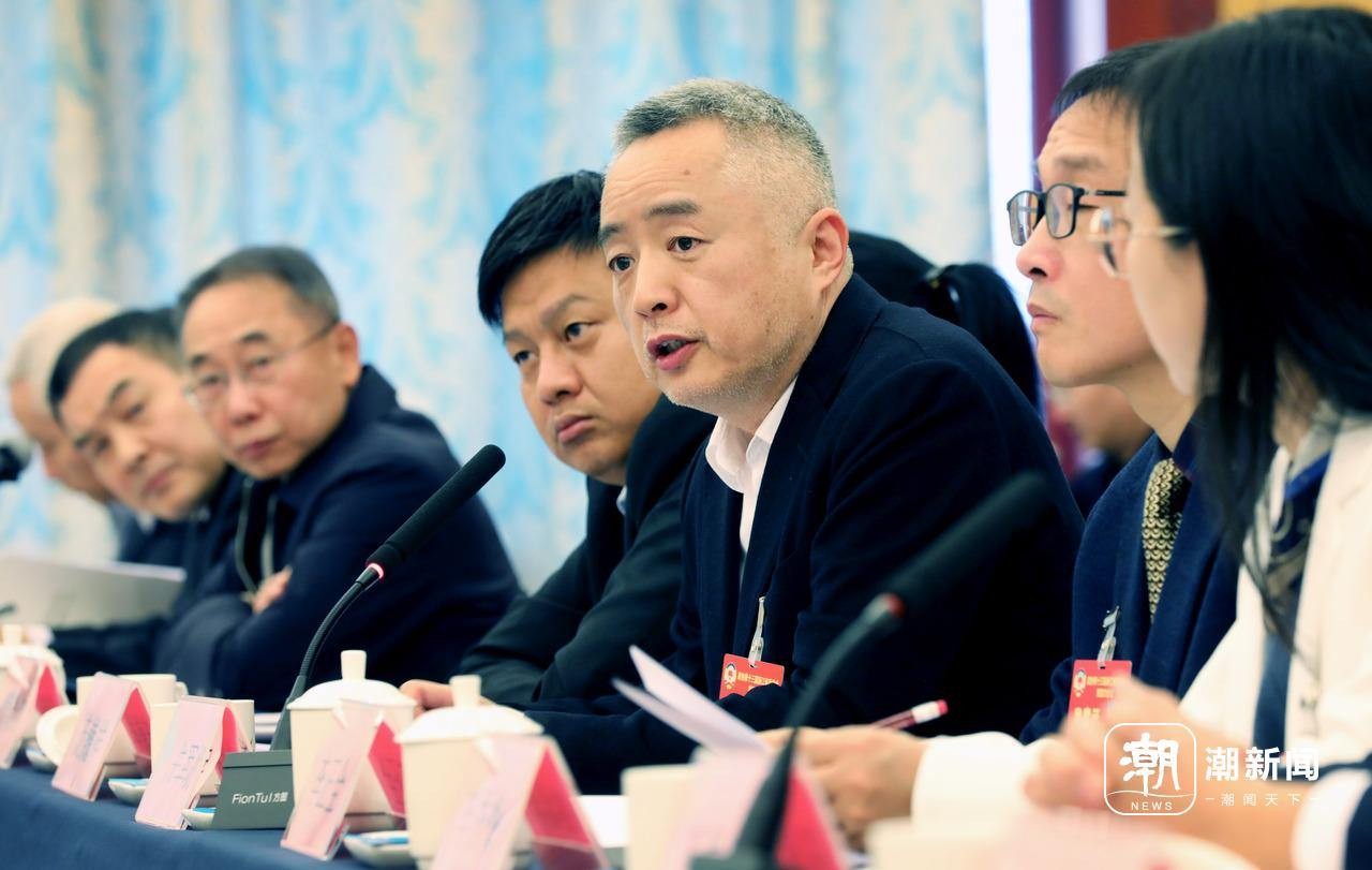 省政协委员分组讨论政府工作报告